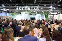 Sánchez y Mañueco no se saludan en Fitur tras la polémica por el aborto, pese a haber estado a tres metros