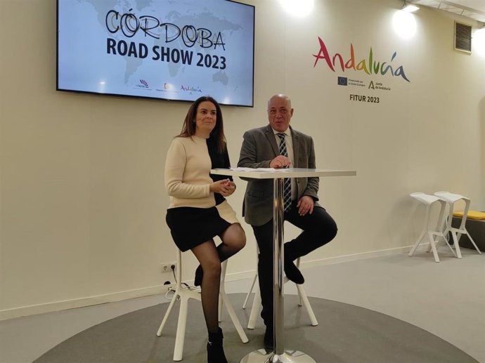 Silas y Ruiz durante la presentación en el espacio de Turismo Andaluz en Fitur.