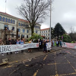 Protesta de asociaciones contra proyectos eólicos