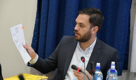 Política