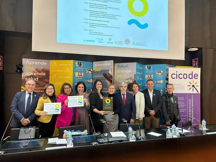 Proyecto Soludable' entrega de su distintivo a la Universidad Nacional de Chimborazo de Ecuador