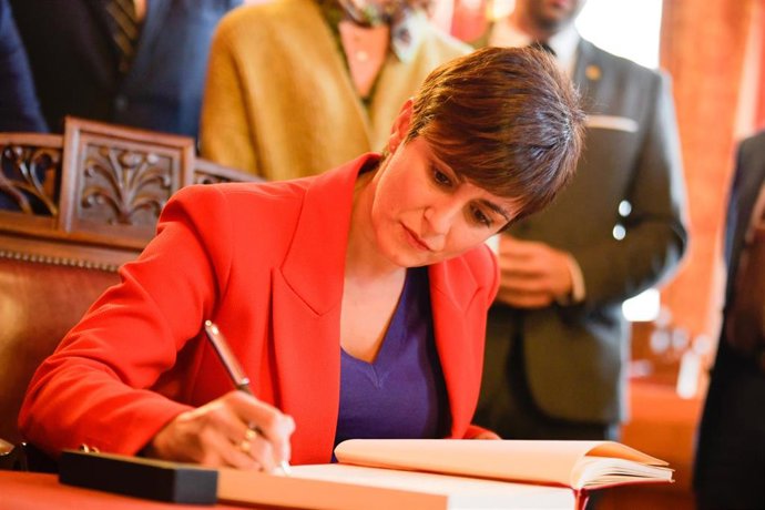 La ministra de Política Territorial y portavoz del Gobierno, Isabel Rodríguez, en Tomelloso