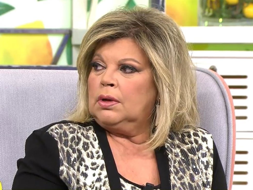 TERELU CAMPOS EN EL PLATÓ DE 'SÁLVAME DIARIO'