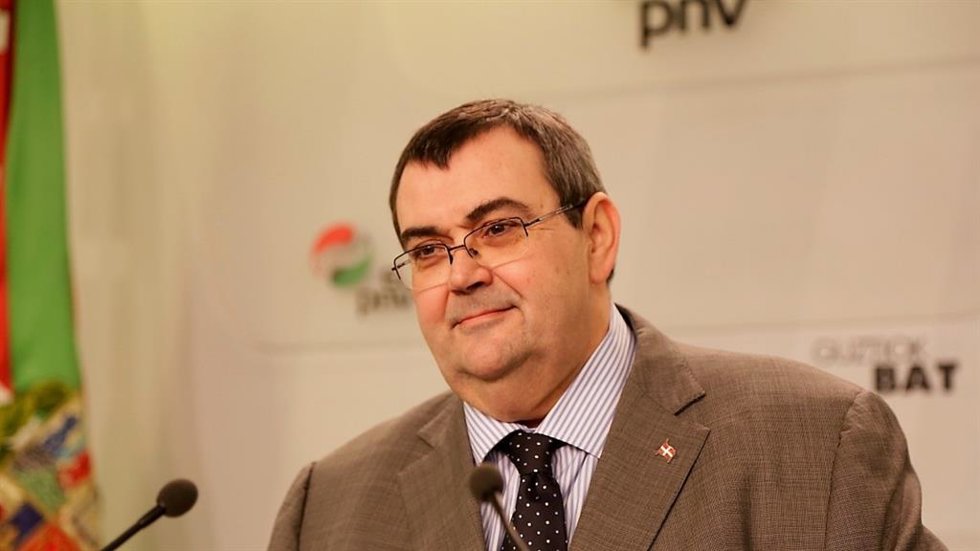 El responsable institucional del EBB del PNV, Koldo Madiavilla, en la sede de Sabin Etxea de Bilbao