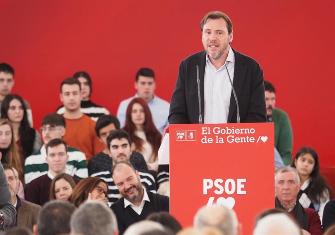 Puente asegura que la alternativa al PSOE en las municipales es "otro García-Gallardo" que avergüence a los ciudadanos