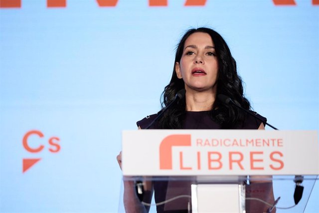 La hasta ahora presidenta nacional de Ciudadanos, Inés Arrimadas, interviene en la celebración de la VI Asamblea General de Ciudadanos (Cs), en La Nube de Pastrana, a 14 de enero de 2023, en Madrid (España).