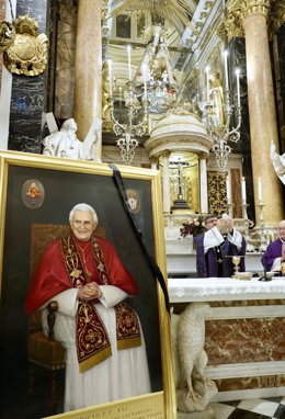 Archidiócesis Valencia /// Fotografías /// La Basílica De La Virgen Acoge La Misa Funeral En Sufragio Del Papa Emérito Benedicto Xvi