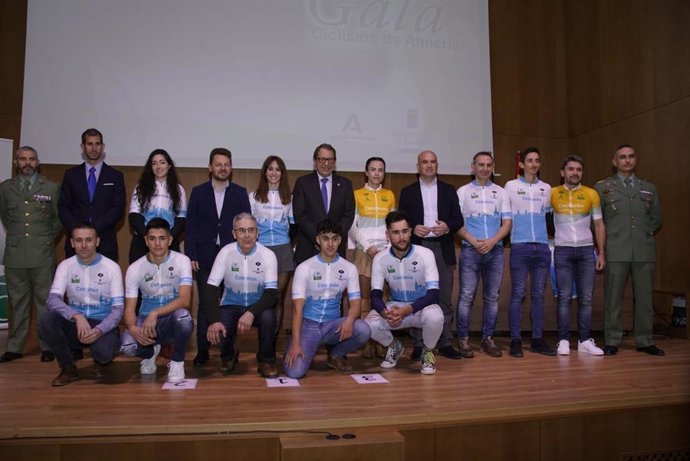Diputación de Almería reconoce a más de 40 deportistas y clubes por su contribución al ciclismo en la provincia
