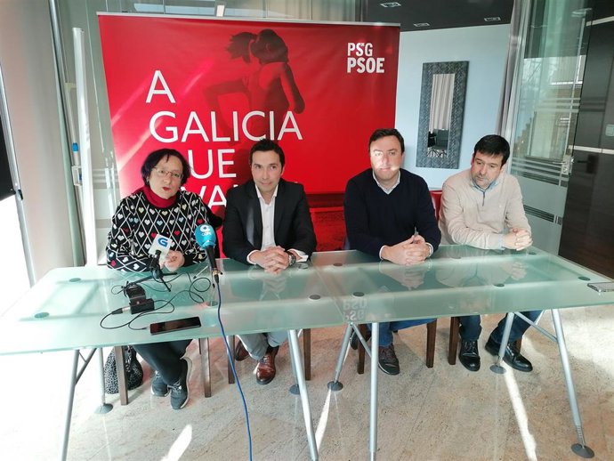 El secretario xeral del PSdeG, Valentín González Formoso, en la presentación del candidato a la Alcaldía de Narón, Jorge Ulla