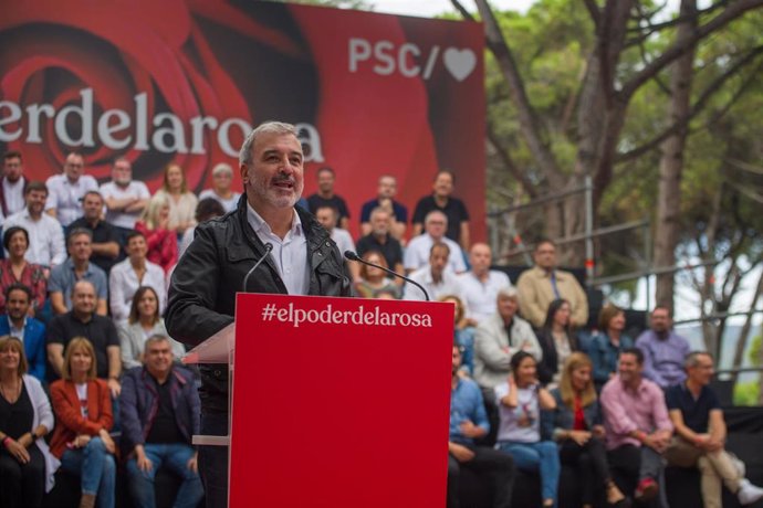 Archivo - El primer teniente de alcalde de Barcelona, Jaume Collboni, interviene en la Fiesta de la Rosa del PSC, en Gavá, a 25 de septiembre de 2022