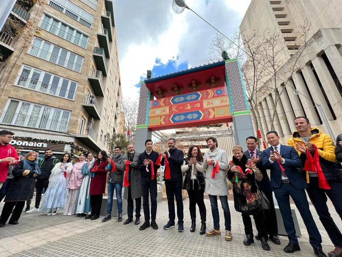 La comunidad china de Pere Garau escoge Nuredduna para celebrar el Nuevo Año Chino