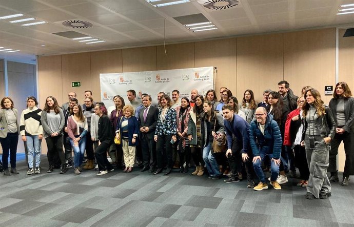 Junta forma a una nueva promoción de expertos en innovación que suman ya 300 profesionales en competitividad empresarial