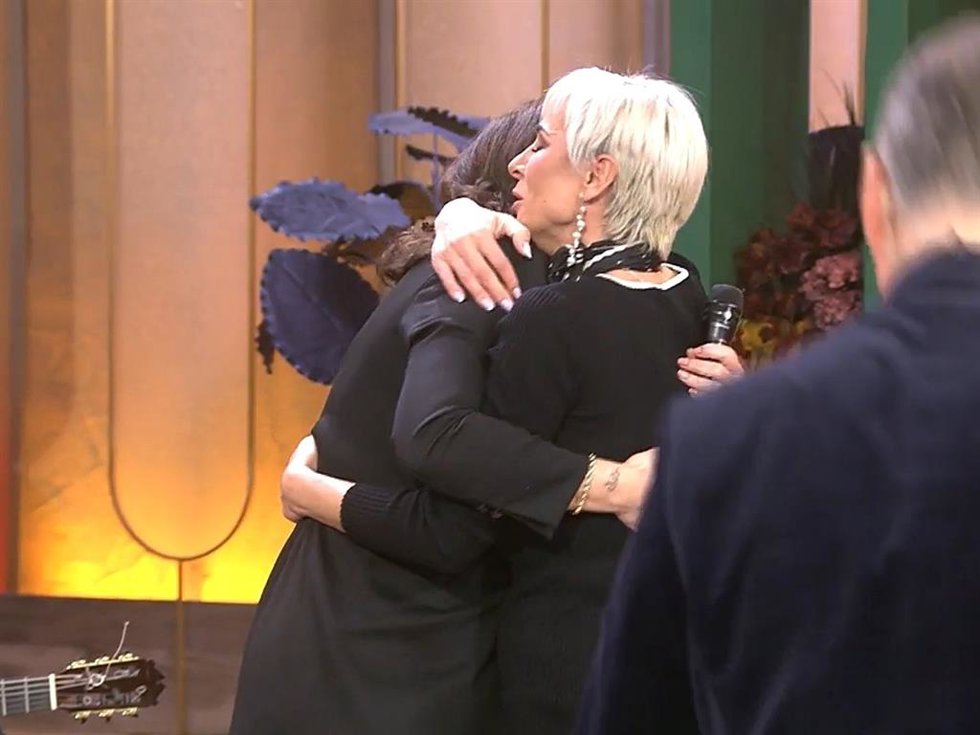 ISABEL LUNA Y ANA MARÍA ALDÓN