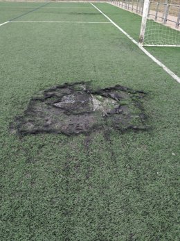 Calahorra sustituirá todo el césped artificial del campo de fútbol de las pistas de atletismo