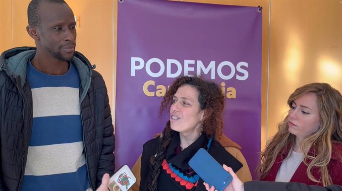 Acto de Podemos en Santander.