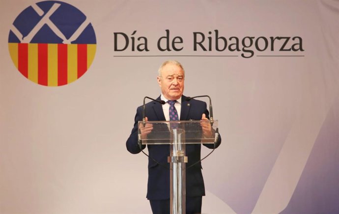 Gracia (DPH) reivindica el trabajo de los periodistas locales por su implicación y arraigo con el territorio.