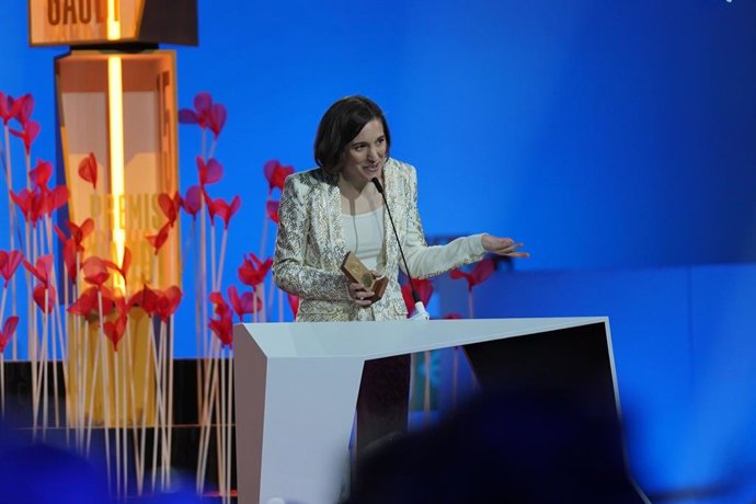 La cineasta Carla Simón rep el Premi Especial del Públic en la gala d'entrega dels guardons que se celebra en el Museu Nacional d'Art de Catalunya (MNAC)