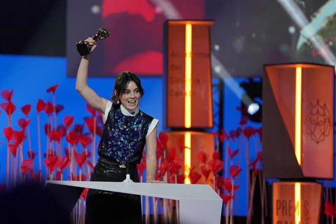 La actriz Vicky Luengo recibe el Premi Gaudí a Mejor protagonista femenina por su papel en 'Suro'