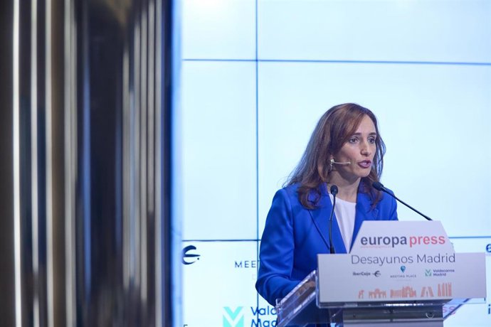 La portavoz de Más Madrid en la Asamblea de Madrid, Mónica García, interviene durante un desayuno informativo de Europa Press, en el Meeting Place, a 23 de enero de 2023, en Madrid (España).