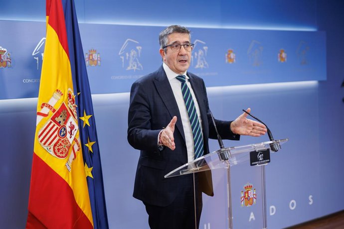Patxi López cree "una broma" la propuesta del PP de que gobierne la ...
