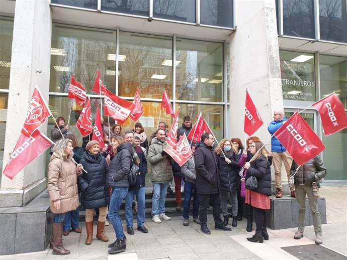 Los inspectores de Trabajo se concentran en Santander para pedir más plantilla y mejoras salariales
