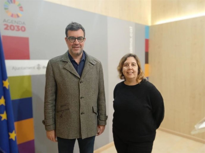 El regidor de Cultura y Bienestar Social de Palma, Antoni Noguera, y la coordinadora general de Bienestar Social, Catalina Trobat.