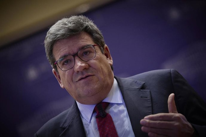 Archivo - El ministro de Inclusión, Seguridad Social y Migraciones, José Luis Escrivá