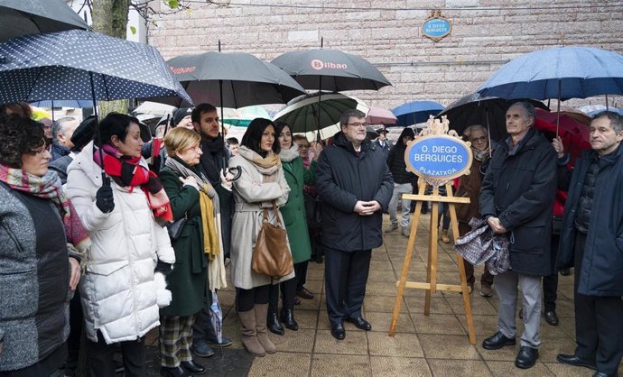 Inaguración de la plaza Don Diego Berguices en Bilbao