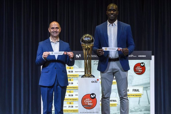 Aniano Cabrera, director deportivo del Lenovo Tenerife, y Sitapha Savané, presidente del Gran Canaria.