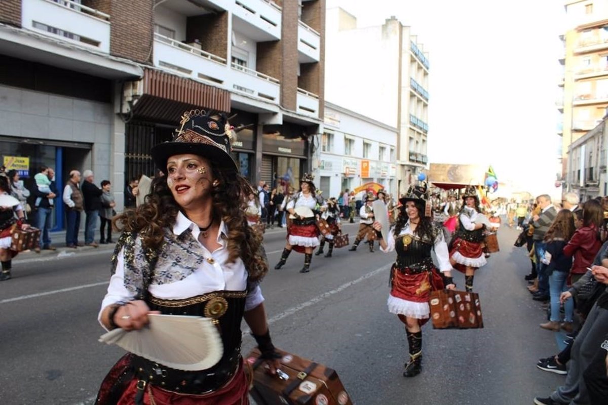 Abierto el plazo para las propuestas a Turutas de Oro del Carnaval Romano -   - Diario digital de Extremadura