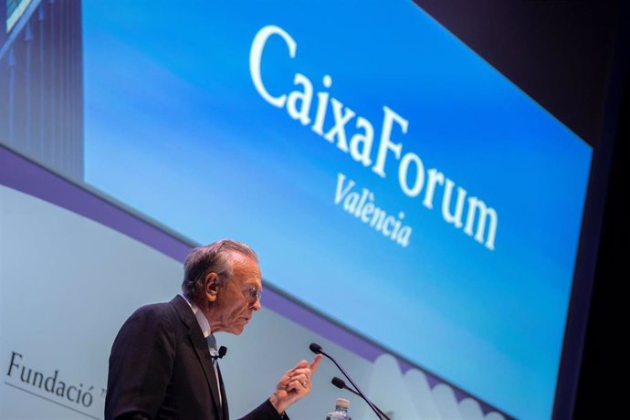 Archivo - El presidente de Criteria Caixa y de la Fundación Bancaria La Caixa, Isidre Fainé