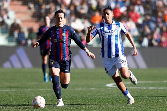 Lucy Bronce of FC Barcelona and Gaby Garcia of Real Sociedad in action during the Spanish Women Supercup, Final, football match played between Real Sociedad and FC Barcelona at Estadio Romano Jose Fouto on january 22, 2023, in Merida, Spain.