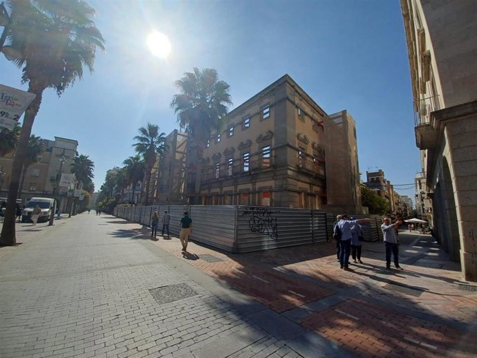 Archivo - Antiguo edificio de Hacienda en Huelva.