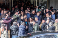 Tensión en la Complutense a la salida del acto de reconocimiento a Ayuso con estudiantes enfrentados a la Policía