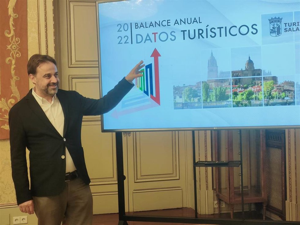 El concejal de Turismo de Salamanca, Fernando Castaño, en rueda de prensa este martes