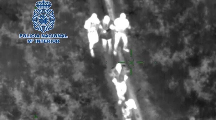 Rescatado en un monte de Granada un anciano perdido con síntomas de hipotermia.