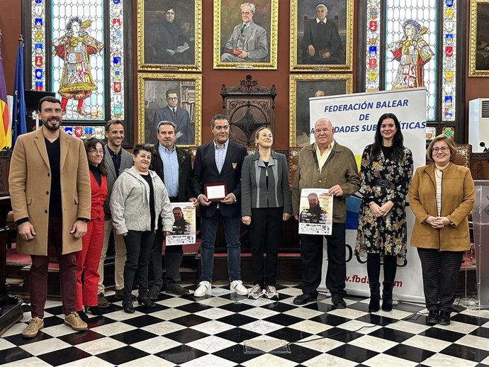 Presentación de la Semana Máster Ciutat de Palma de Pesca Submarina, en el salón de plenos de Cort.