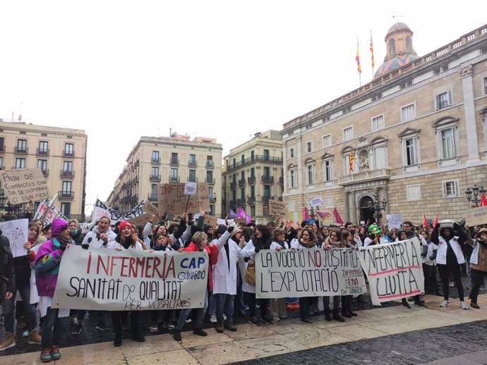 La manifestación ha empezado en la plaza Sant Jaume de Barcelona