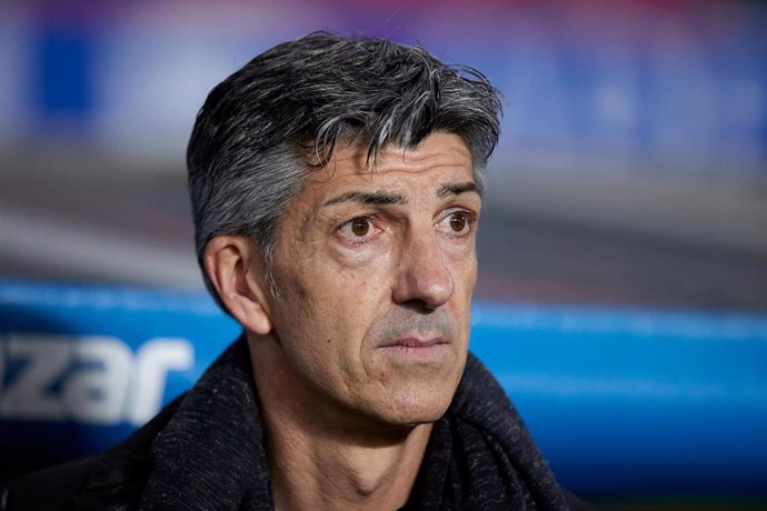 Imanol Alguacil head coach of Real Sociedad looks on prior the round of 16 of Copa del Rey match between Real Sociedad and RCD Mallorca at Reale Arena  on January 17, 2023, in San Sebastian, Spain.