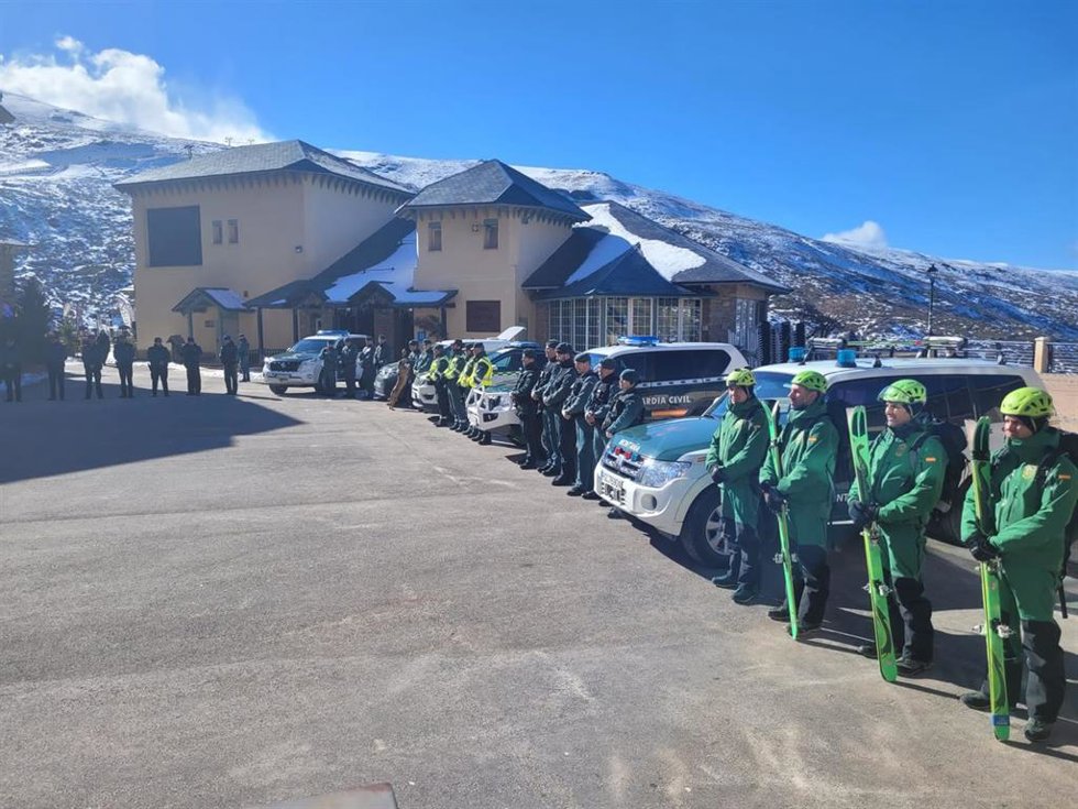 Presentación del dispositivo de la Guardia Civil en Sierra Nevada para esta temporada invernal.