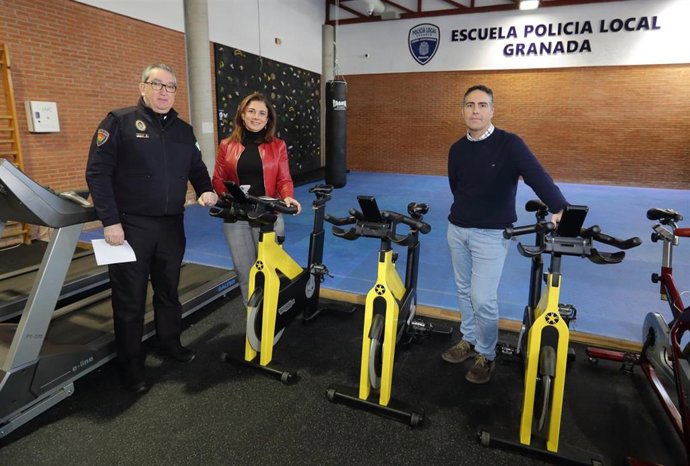 El Ayuntamiento de Granada renueva el gimnasio de la Policía Local dentro del proyecto de mejora de la Escuela de Policía