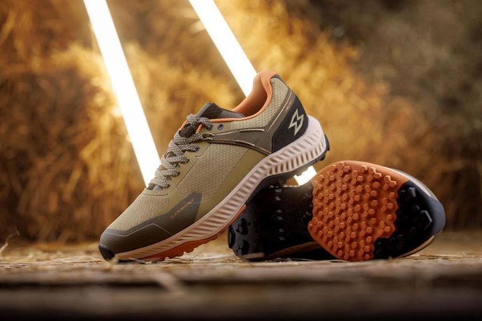 Garmont gana el 'Design&Innovation Award' alemán con las zapatillas híbridas '9.81 Hi-Ride'.
