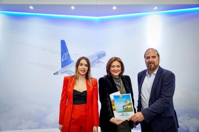 Torremolinos se promociona en la revista de Air Europa ante más de un millón de lectores