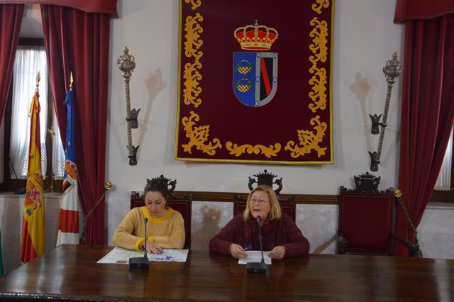 El Ayuntamiento de Almonte (Huelva) ha presentado este martes el bando editado con motivo de las peregrinaciones extraordinarias de este fin de semana.
