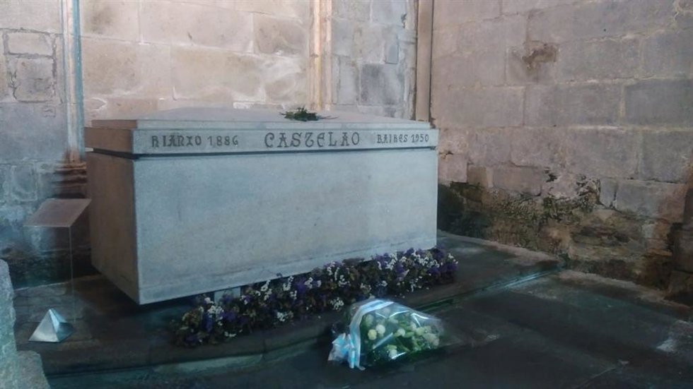 Archivo - Homenaje a Castelao en la Iglesia de San Domingos de Bonaval, en Santiago