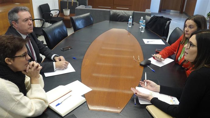 El secretario general del PSOE de Andalucía, Juan Espadas, este martes en su reunión con Escuelas Infantiles Unidas de Andalucía.