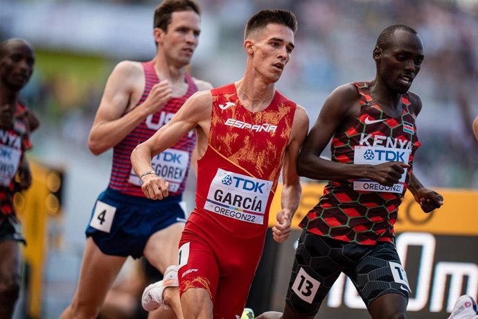 Archivo - Mario García Romo durante el 1.500 de los Mundiales al Aire Libre 2022
