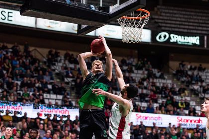 El Joventut cede al ala-pívot húngaro Zsombor Maronka al Real Betis