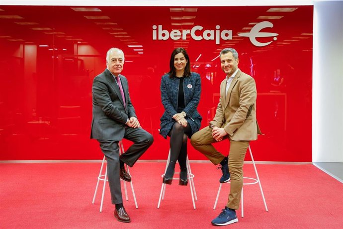 Ibercaja, Fundación Ibercaja y AJE renuevan su acuerdo de colaboración para impulsar el emprendimiento entre los jóvenes en Aragón.