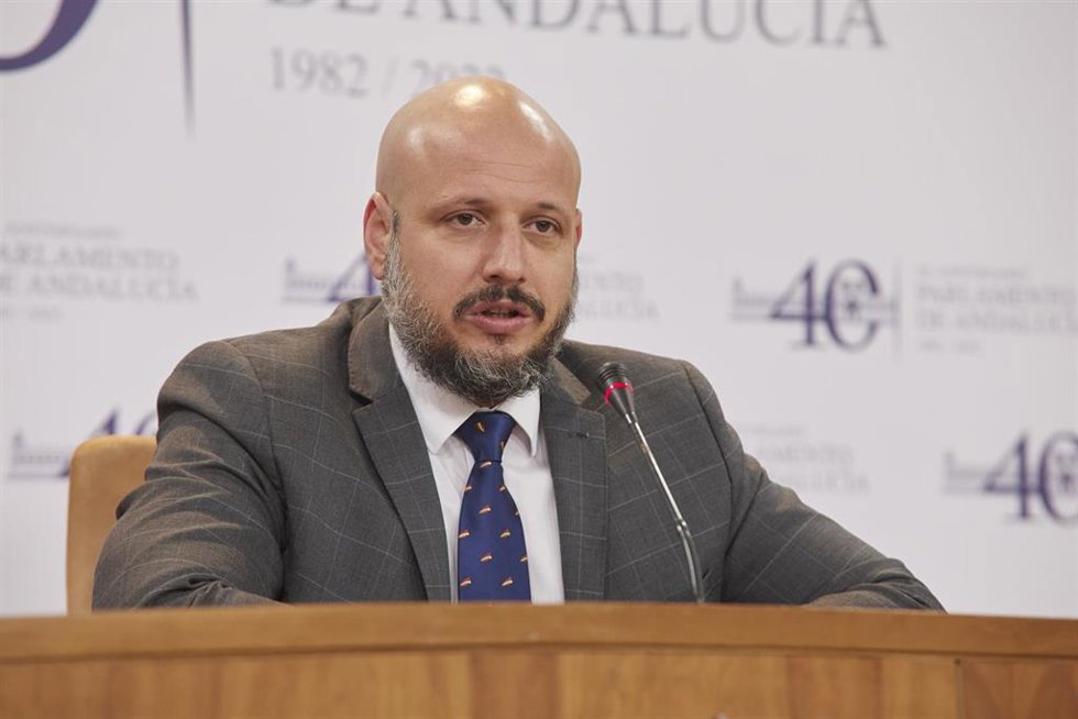 Archivo - El portavoz adjunto del grupo parlamentario Vox, Rodrigo Alonso